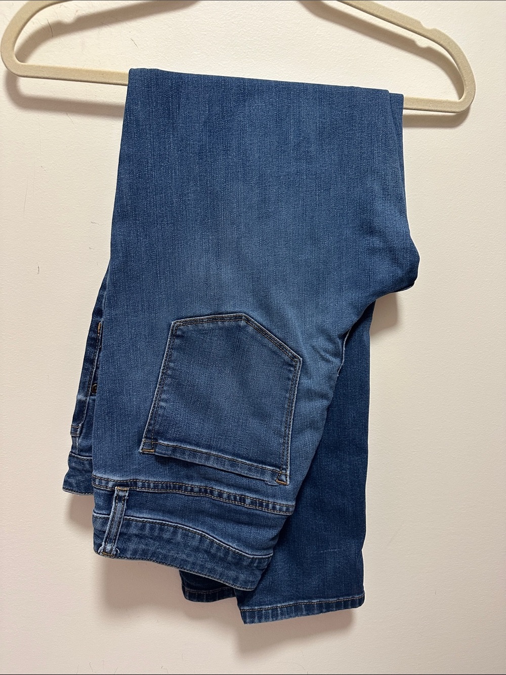 a.n.a woman Slim Straight Jeans in Indigo Blue